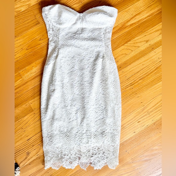 House of CB White Lace Midi Dress - Picture 3 of 5